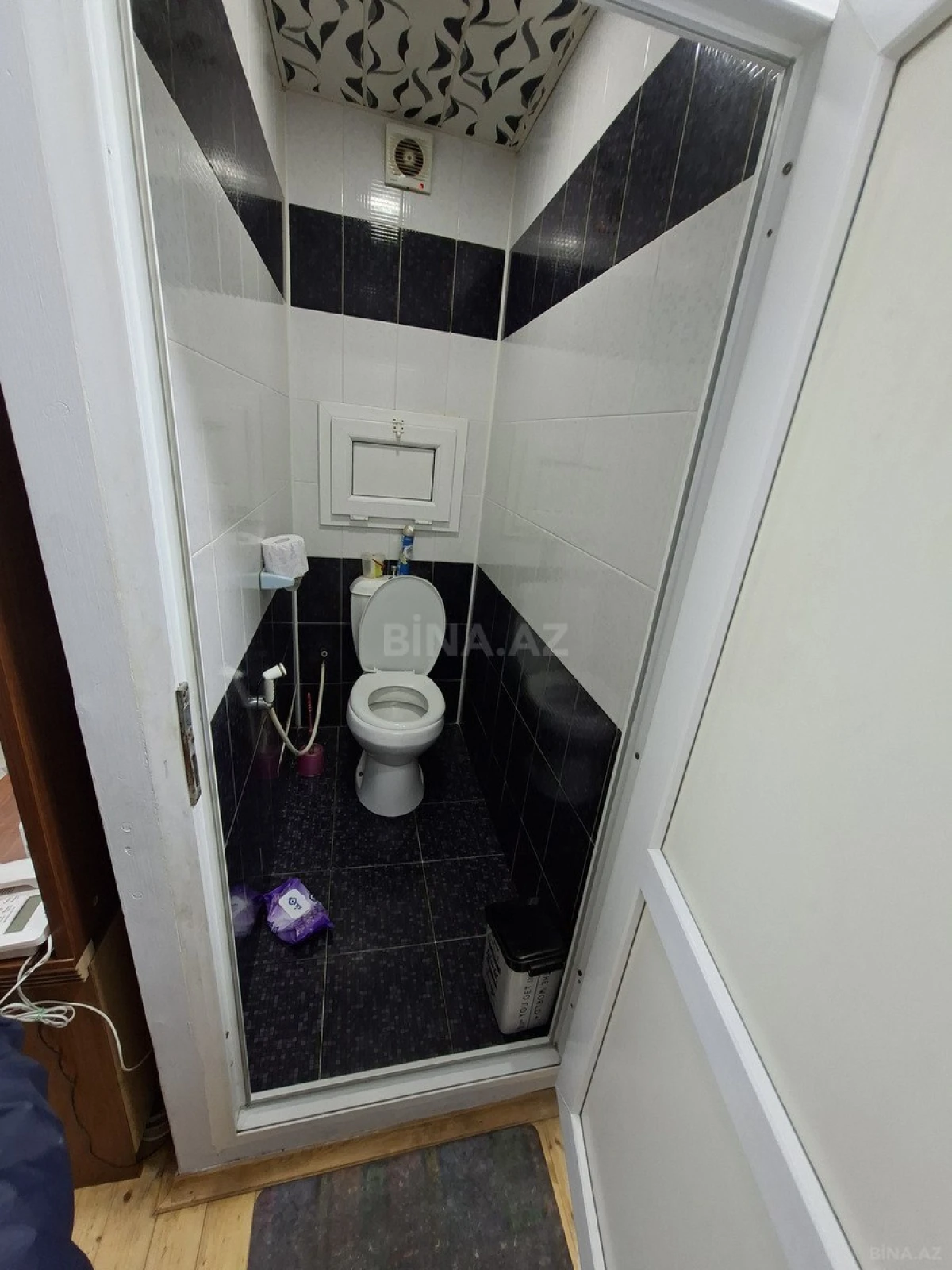 Satılır 4 otaqlı mənzil 110 m²