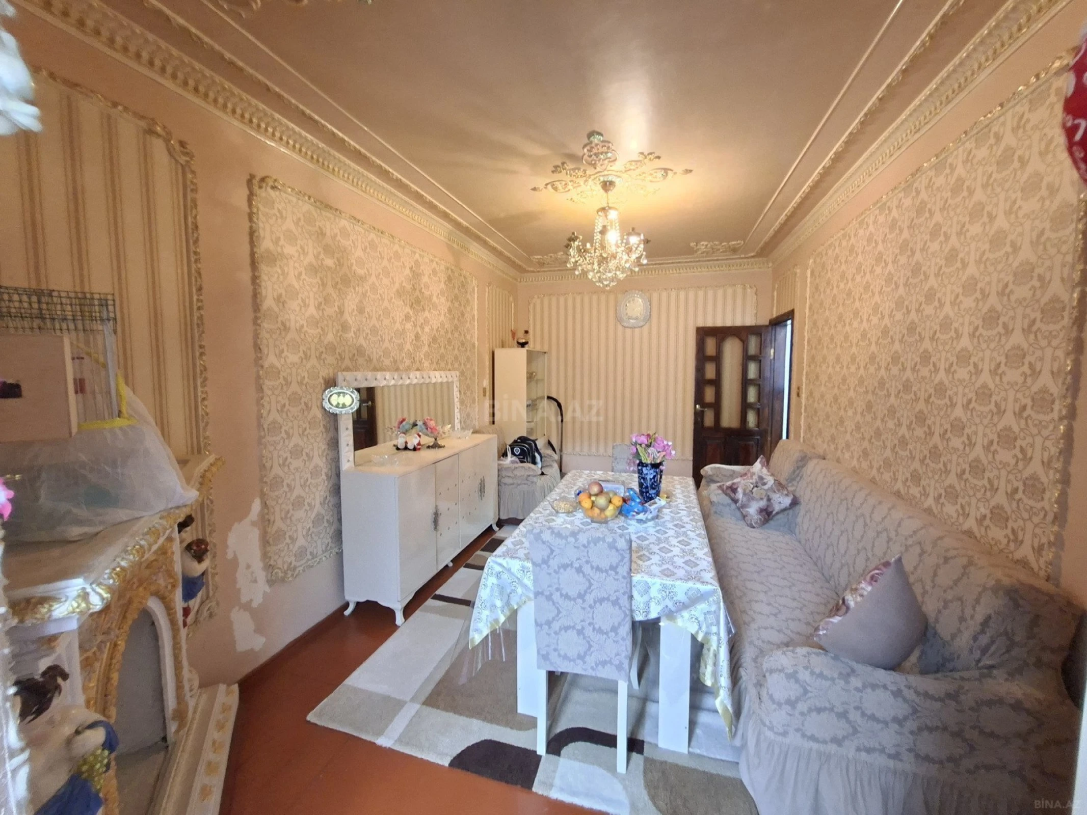 Satılır 4 otaqlı mənzil 110 m²