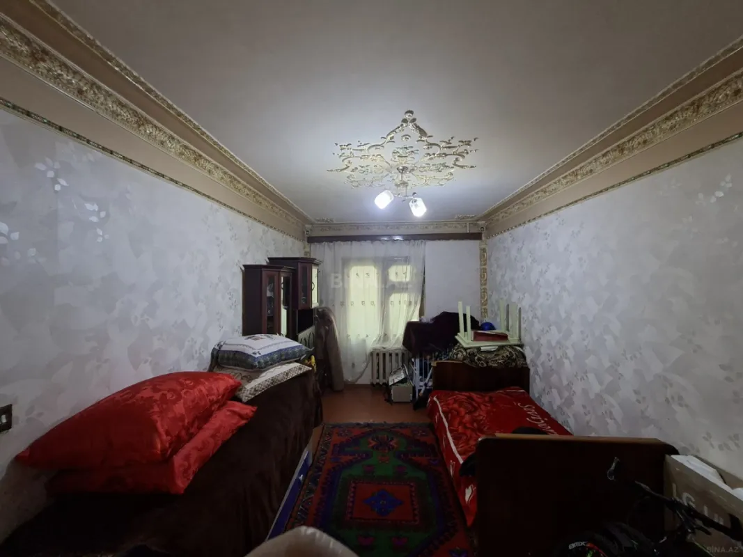 Satılır 4 otaqlı mənzil 110 m²