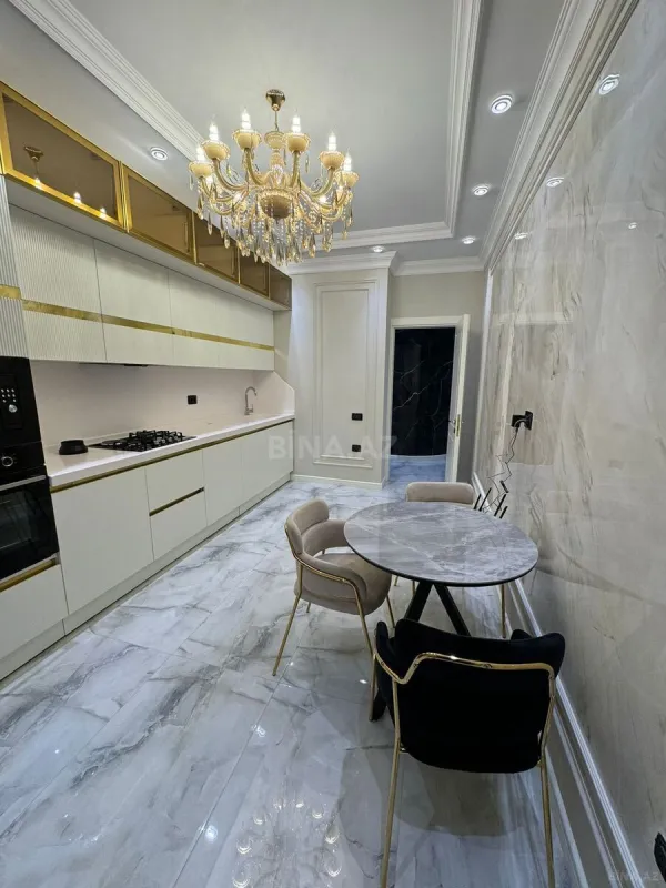 Kirayə verilir 2 otaqlı mənzil 80 m²