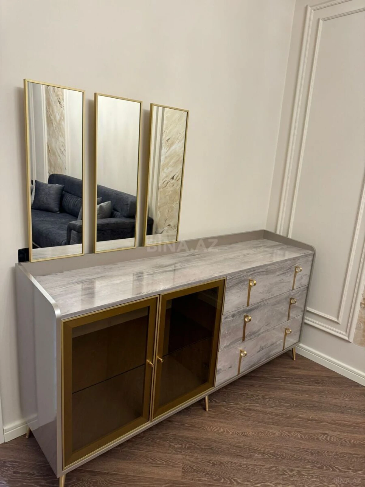 Kirayə verilir 2 otaqlı mənzil 80 m²