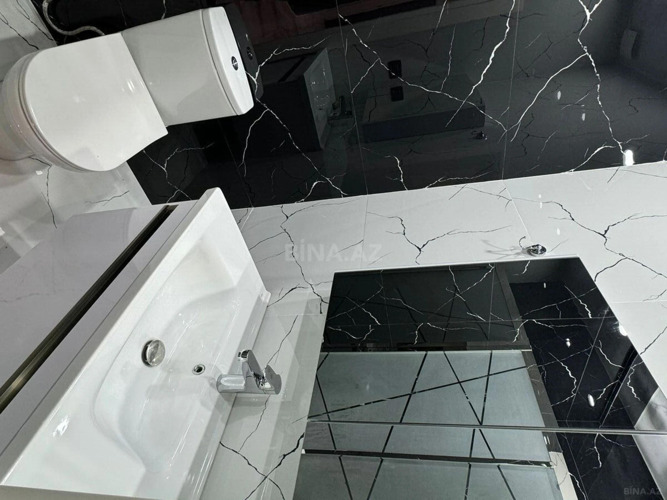 Kirayə verilir 2 otaqlı mənzil 80 m²