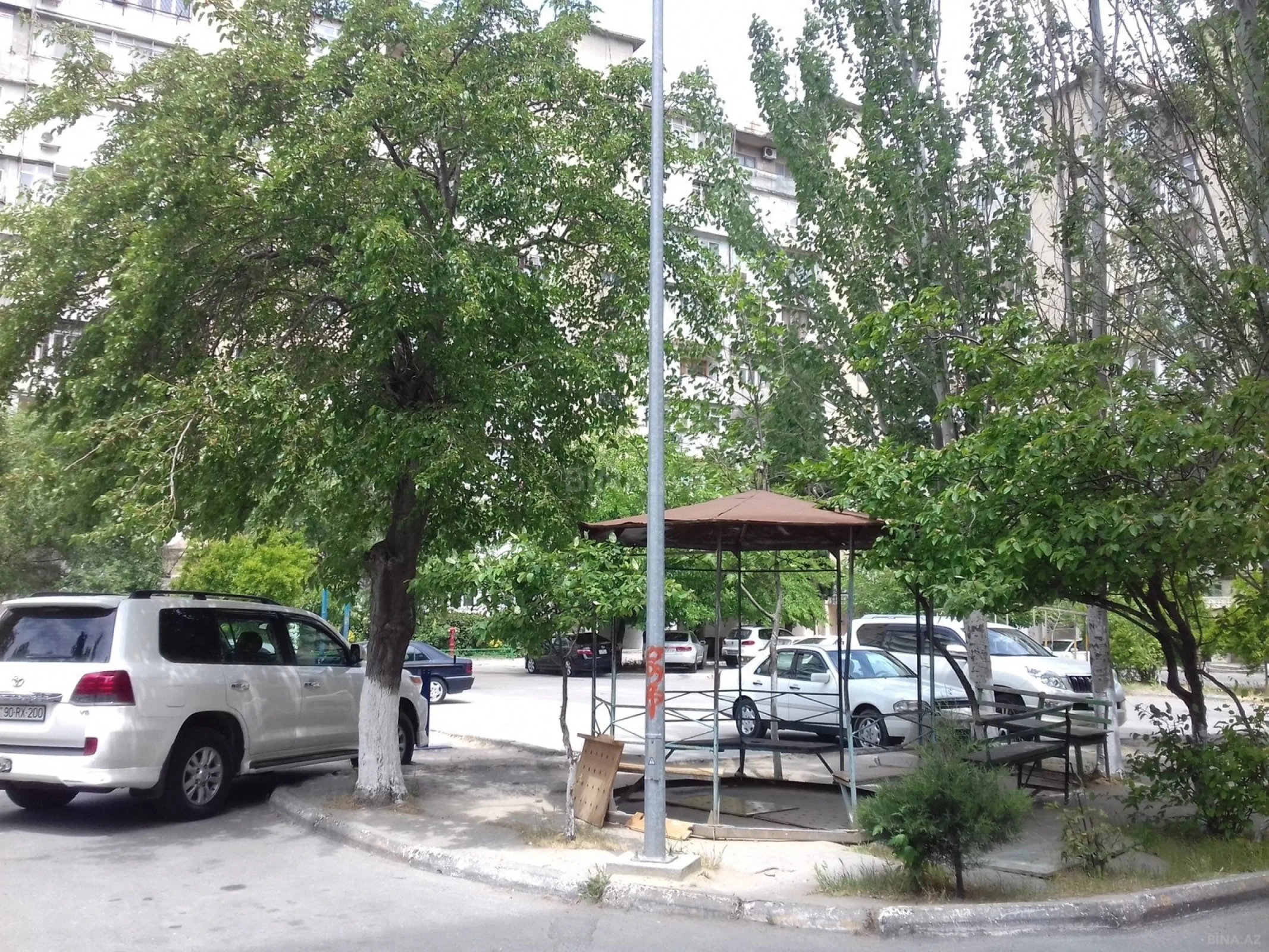 Satılır 1 otaqlı mənzil 43 m²