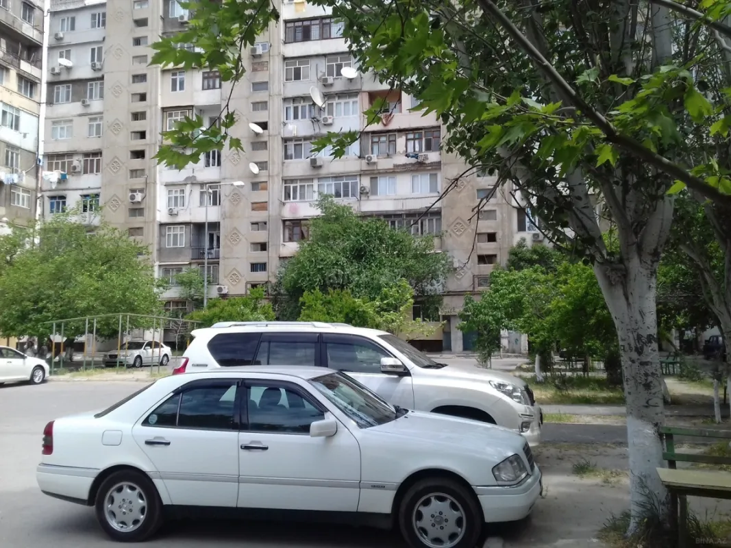Satılır 1 otaqlı mənzil 43 m²