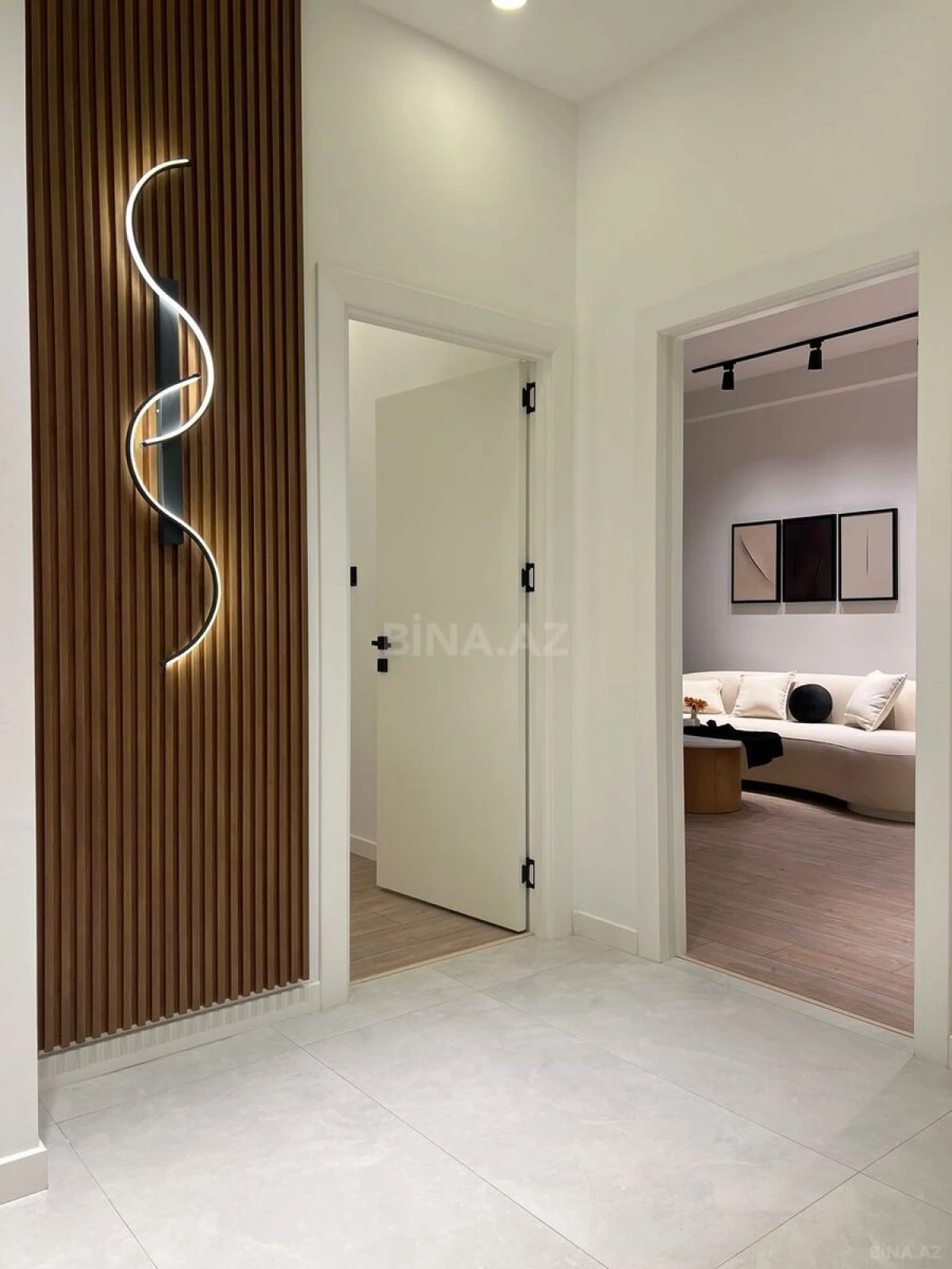 Kirayə verilir 3 otaqlı mənzil 104 m²