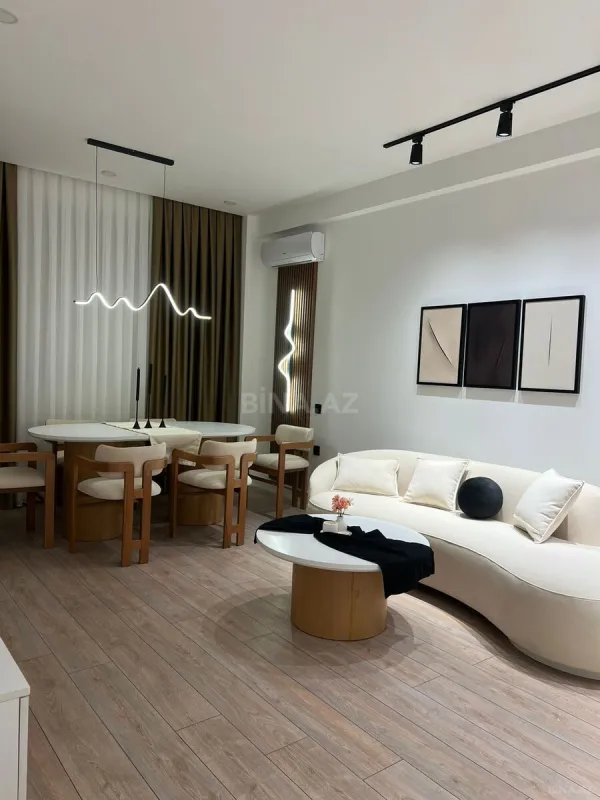Kirayə verilir 3 otaqlı mənzil 104 m²