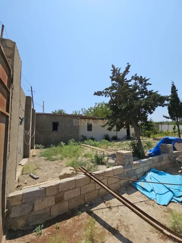 Satılır 7 otaqlı həyət evi 250 m²