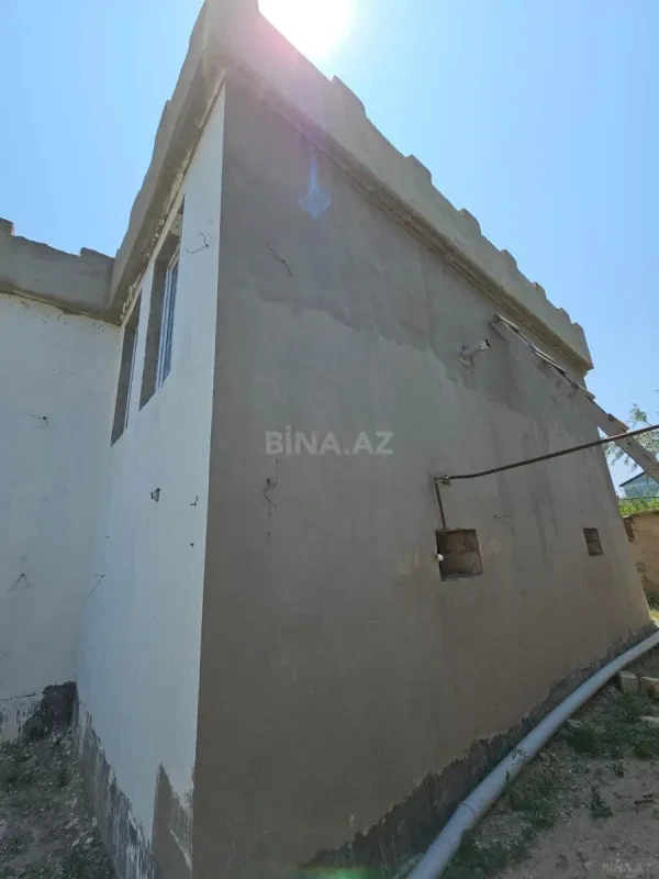 Satılır 7 otaqlı həyət evi 250 m²