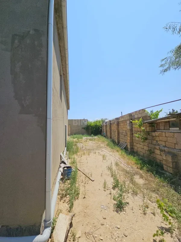 Satılır 7 otaqlı həyət evi 250 m²