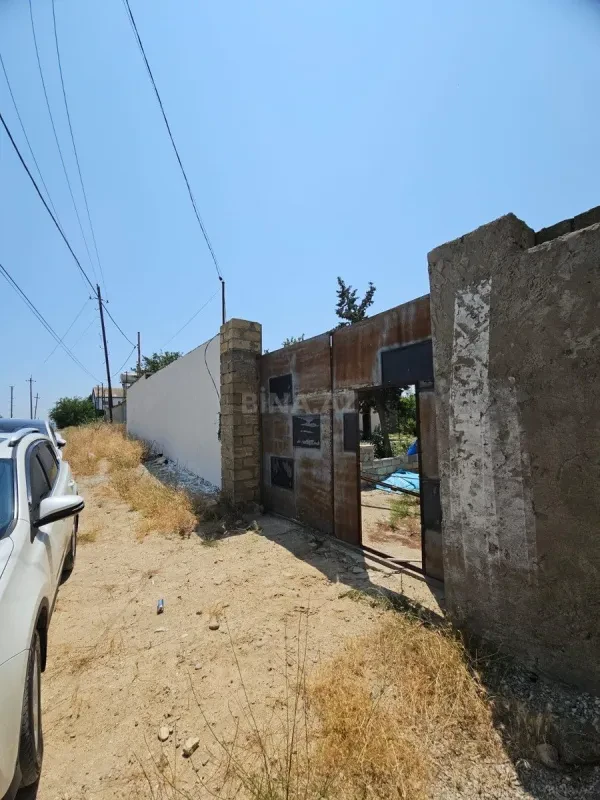 Satılır 7 otaqlı həyət evi 250 m²