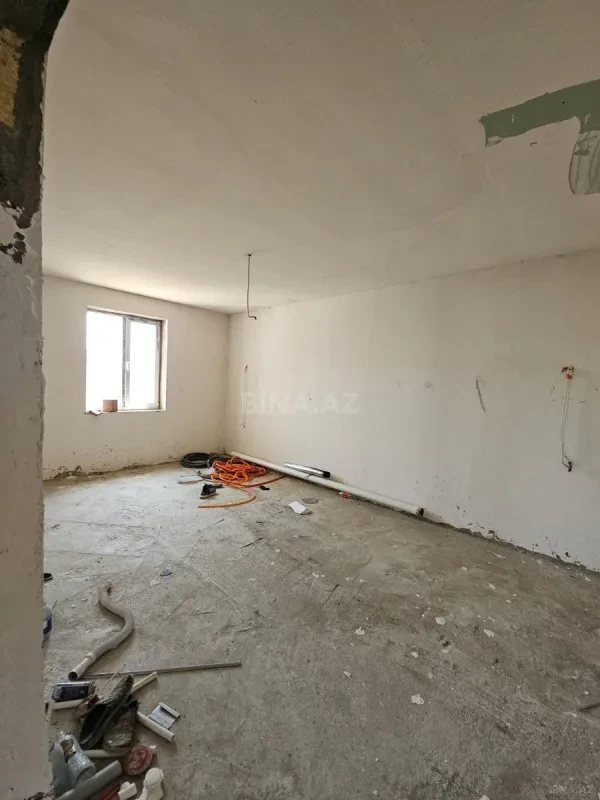 Satılır 7 otaqlı həyət evi 250 m²