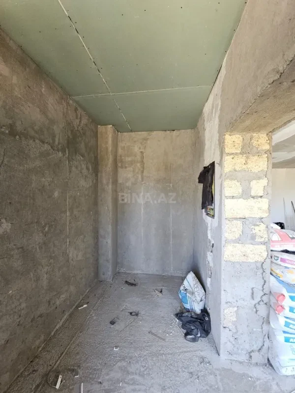 Satılır 7 otaqlı həyət evi 250 m²