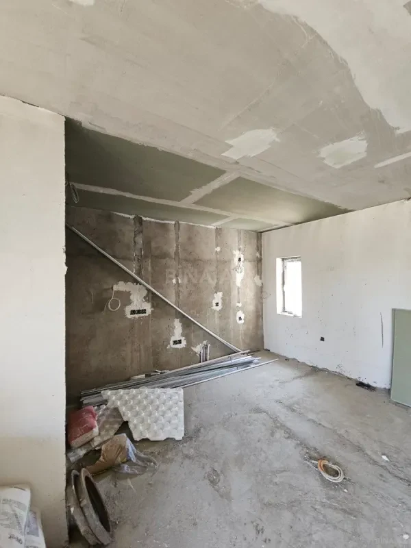 Satılır 7 otaqlı həyət evi 250 m²