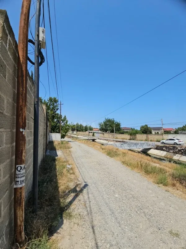 Satılır 7 otaqlı həyət evi 250 m²