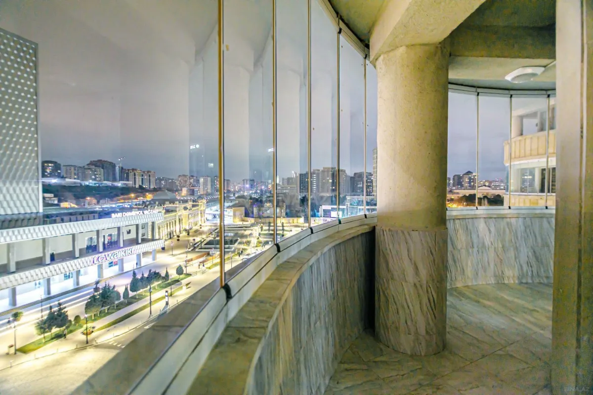 Kirayə verilir 3 otaqlı mənzil 130 m²