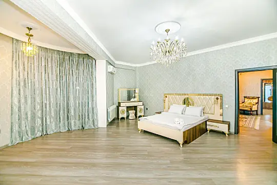 Kirayə verilir 3 otaqlı mənzil 130 m²