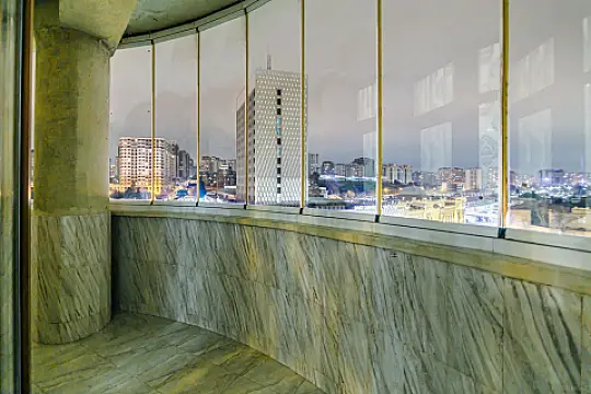 Kirayə verilir 3 otaqlı mənzil 130 m²