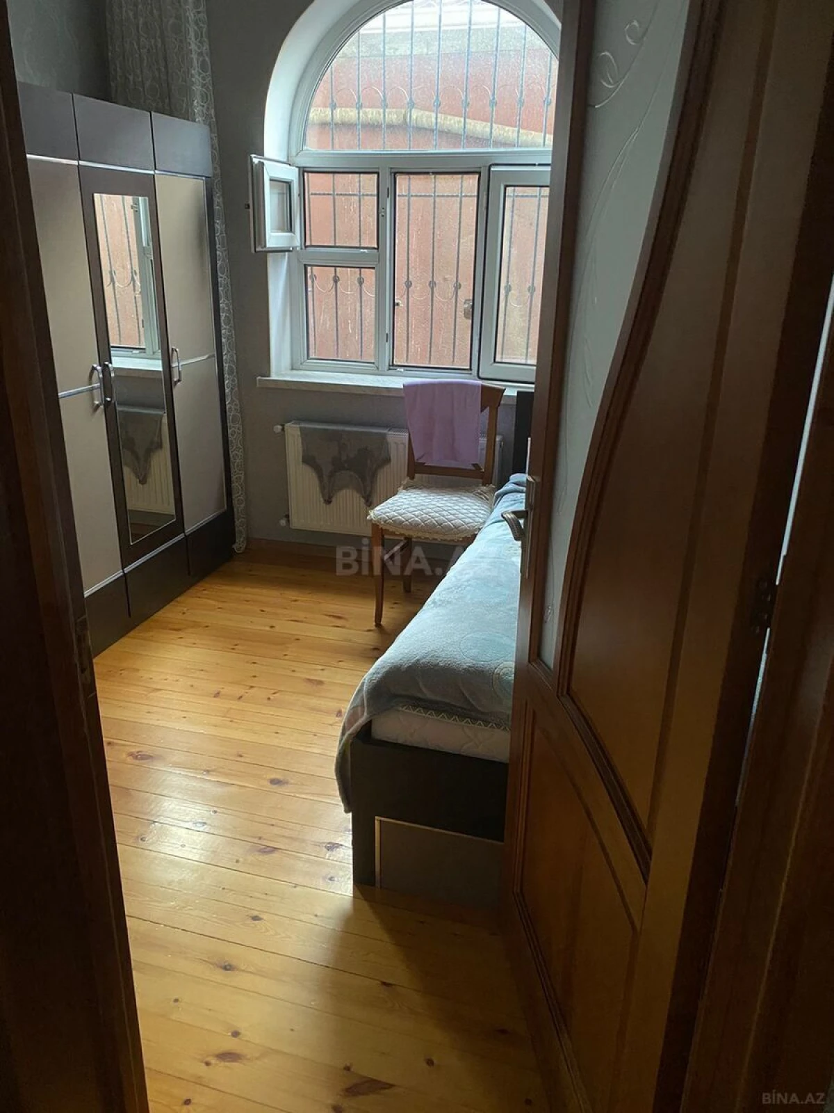 Satılır 5 otaqlı həyət evi 160 m²