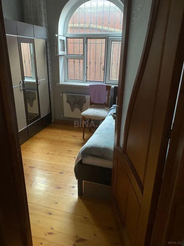 Satılır 5 otaqlı həyət evi 160 m²