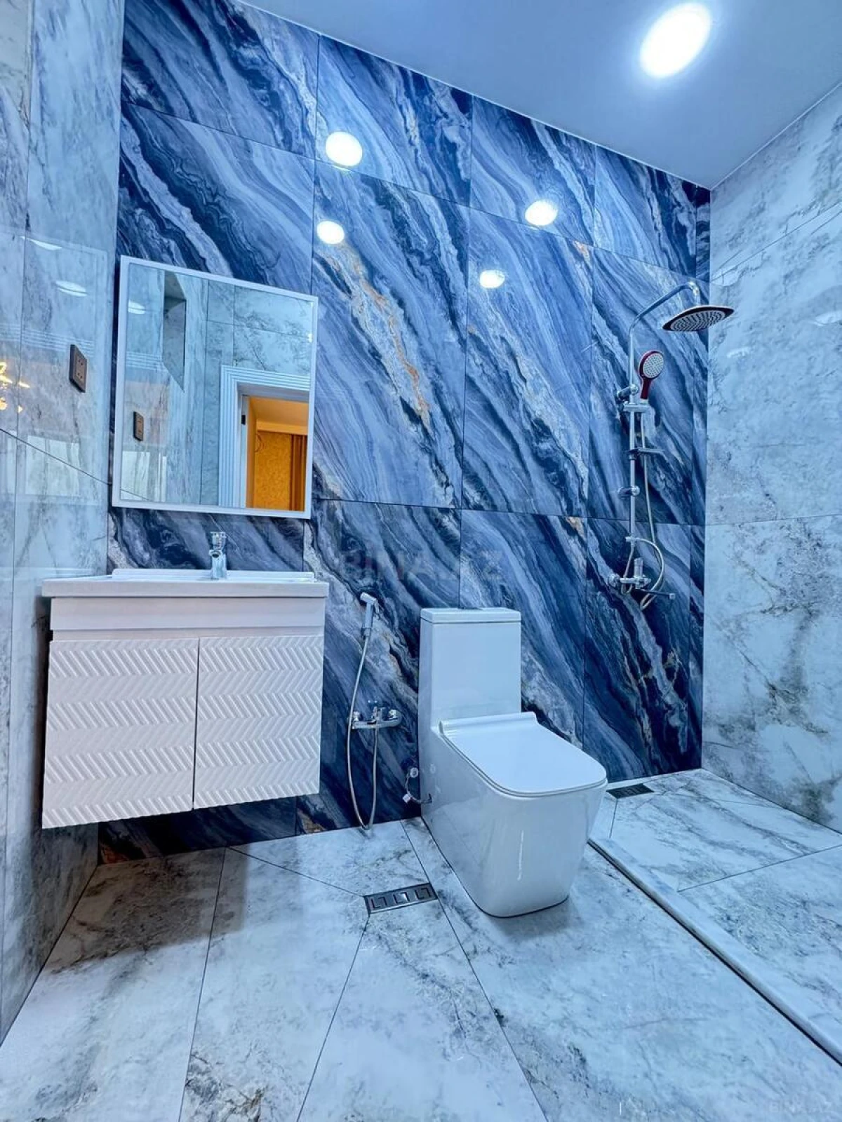 Satılır 4 otaqlı həyət evi 150 m²