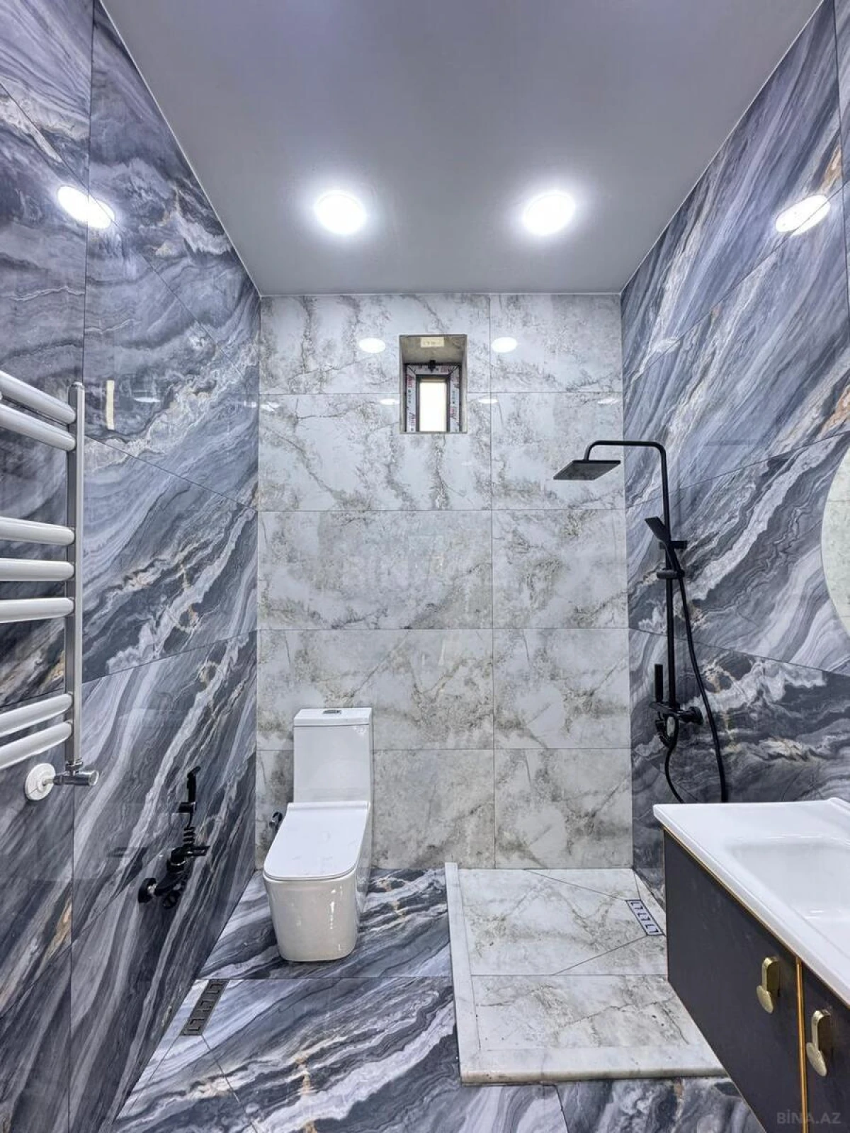 Satılır 4 otaqlı həyət evi 150 m²