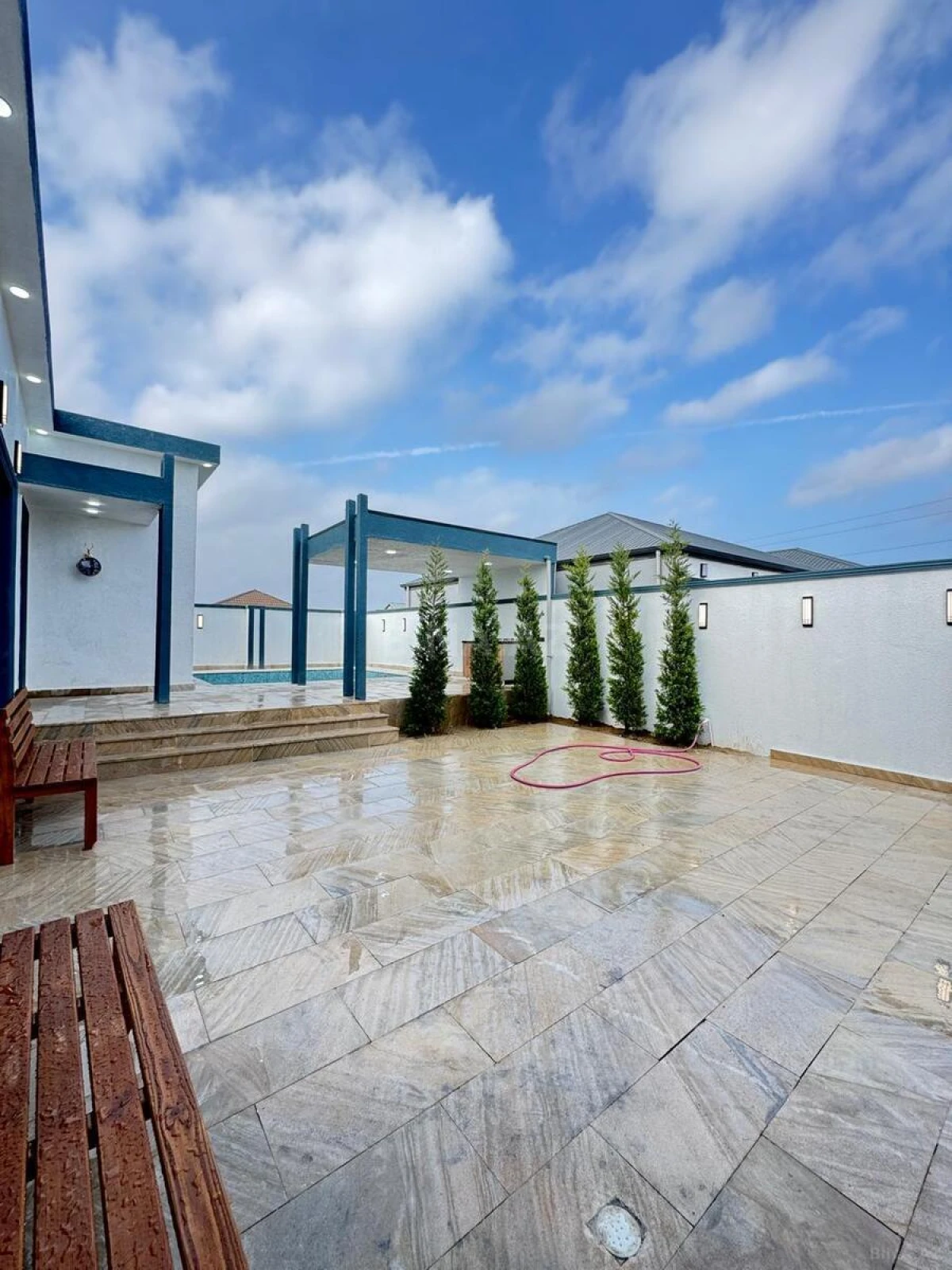 Satılır 4 otaqlı həyət evi 150 m²