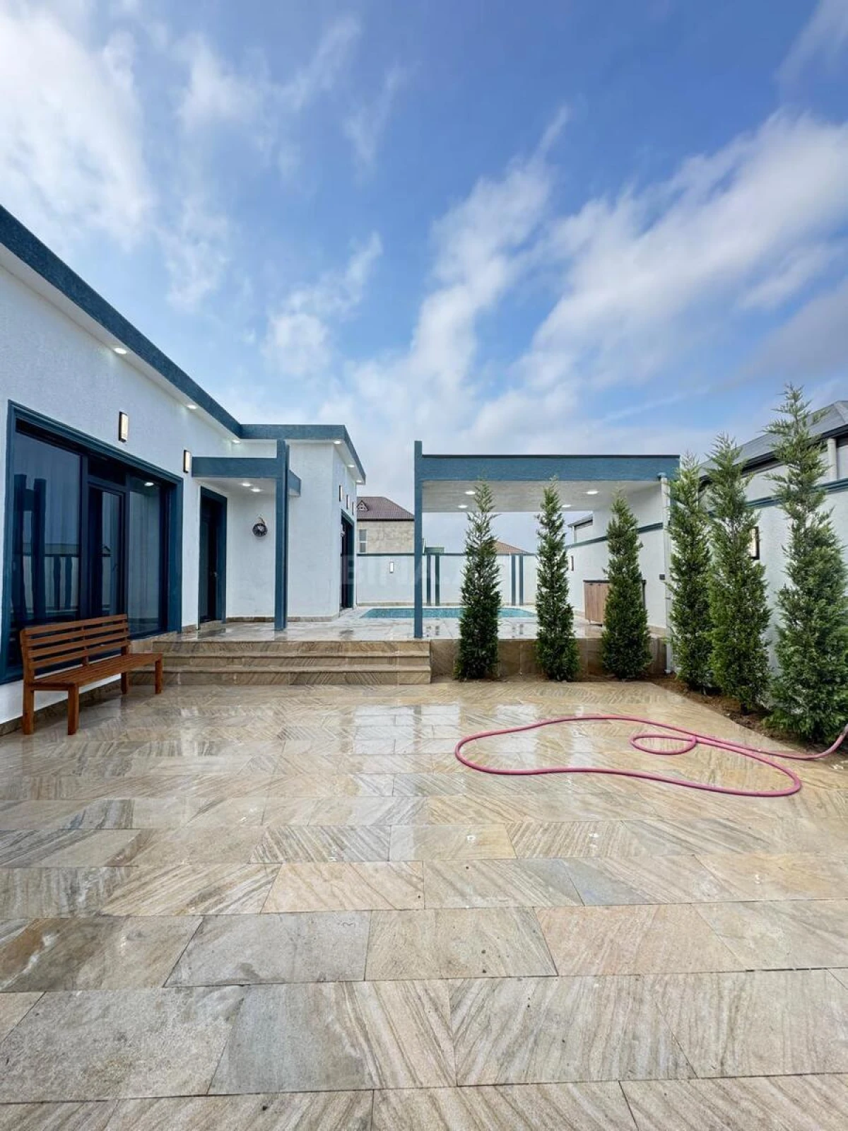 Satılır 4 otaqlı həyət evi 150 m²