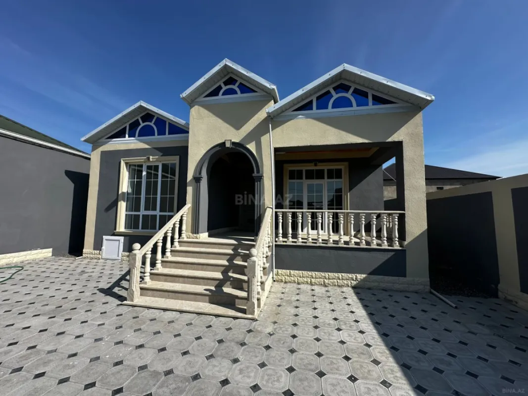 Satılır 4 otaqlı həyət evi 140 m²