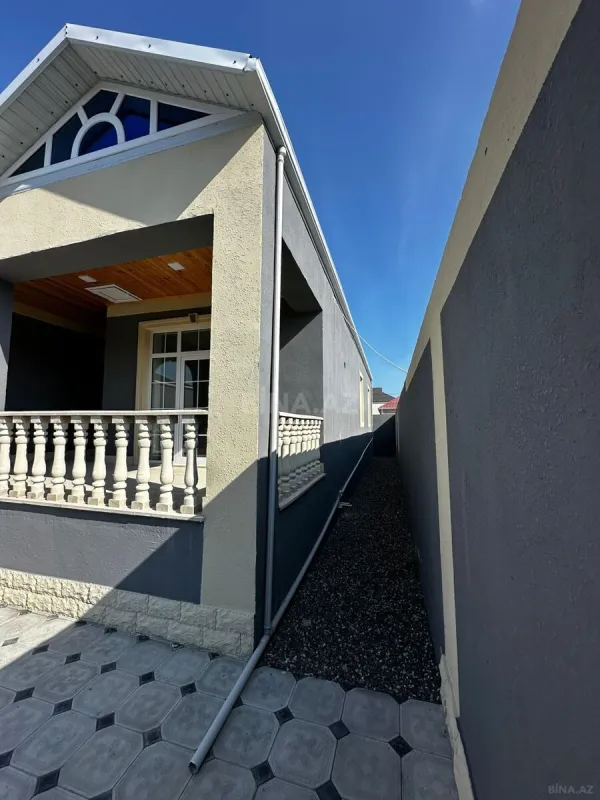 Satılır 4 otaqlı həyət evi 140 m²