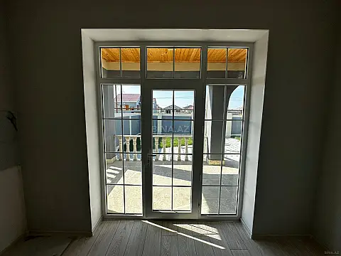 Satılır 4 otaqlı həyət evi 140 m²