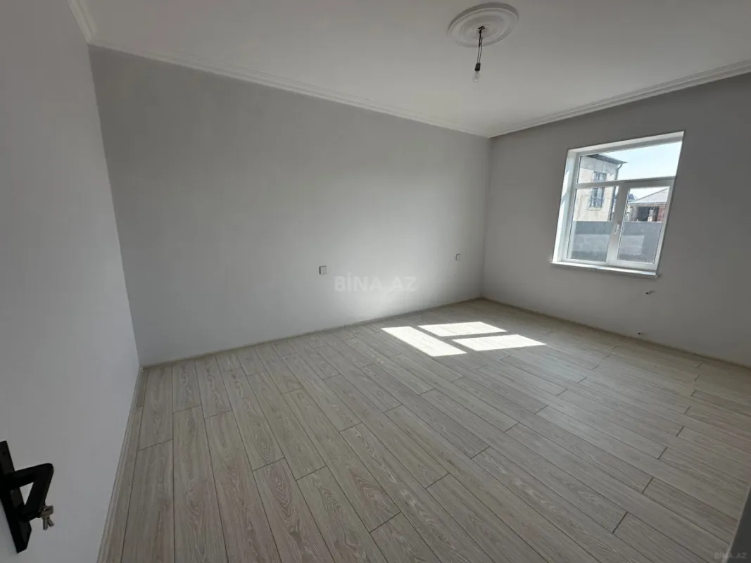 Satılır 4 otaqlı həyət evi 140 m²