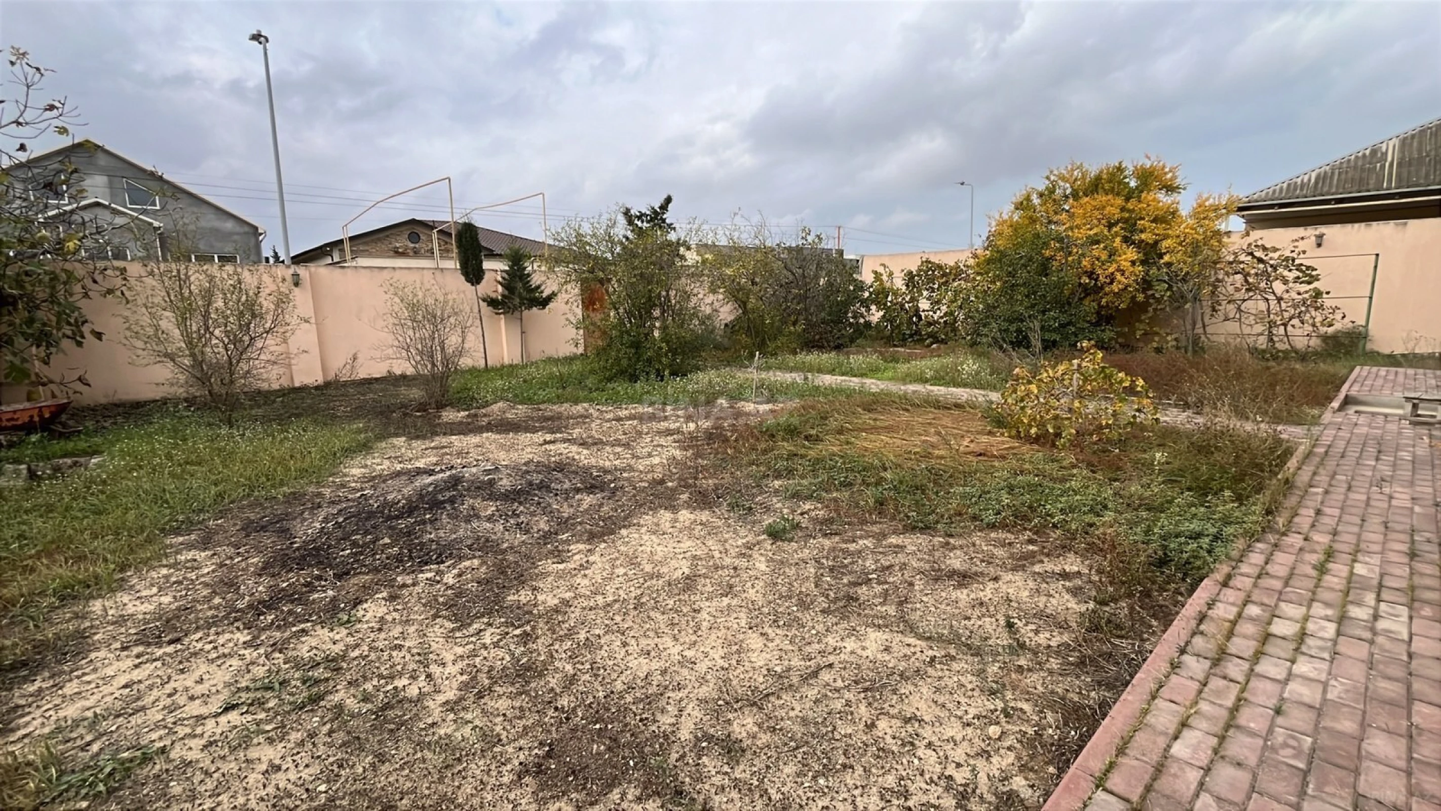 Satılır torpaq sahəsi 3.5 m²