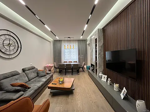 Kirayə verilir 3 otaqlı mənzil 120 m²