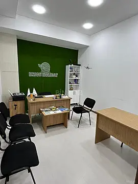 Kirayə verilir 1 otaqlı ofis 17 m²