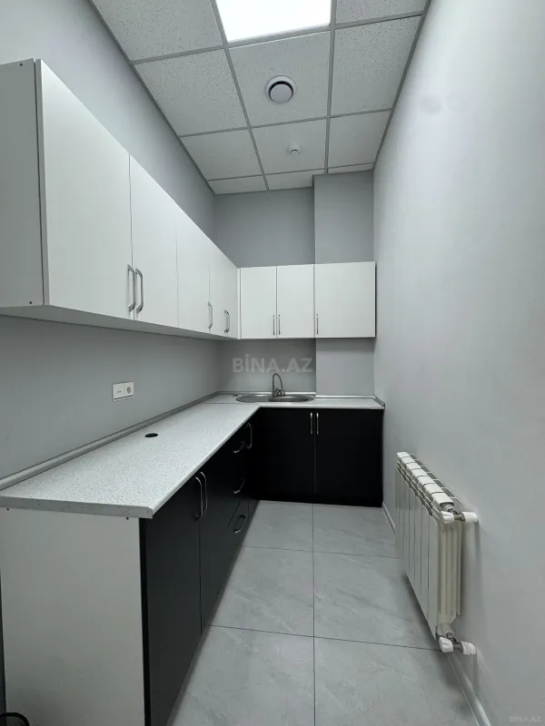 Kirayə verilir 2 otaqlı ofis 68 m²