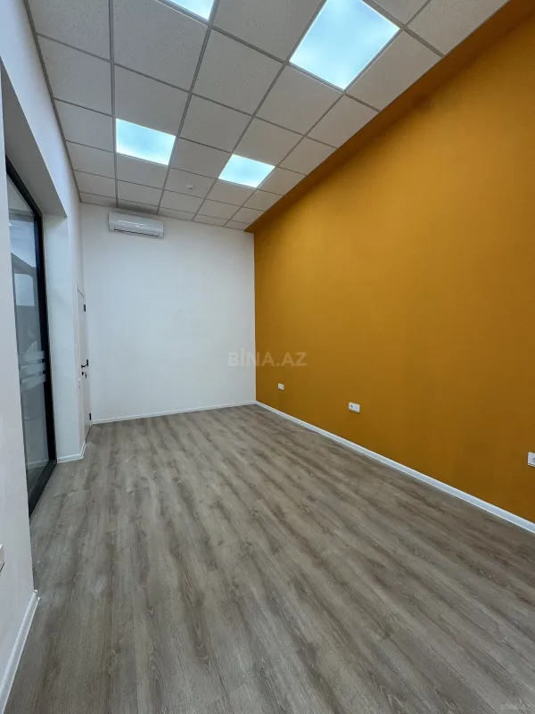 Kirayə verilir 2 otaqlı ofis 68 m²
