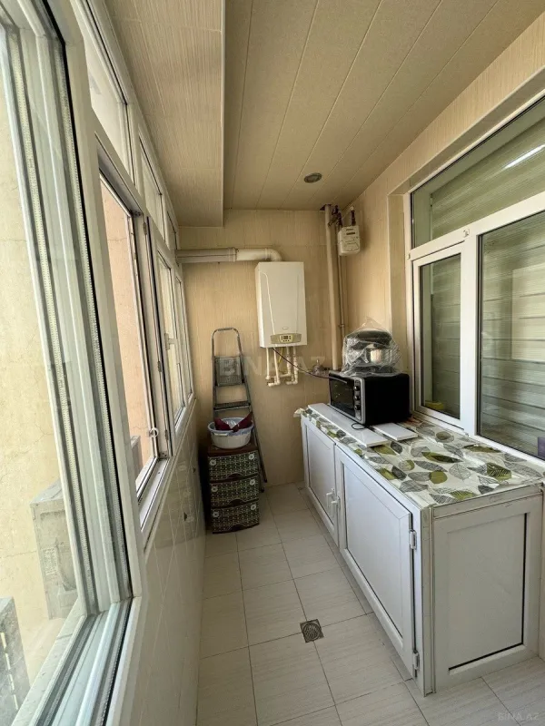 Satılır 3 otaqlı mənzil 140 m²