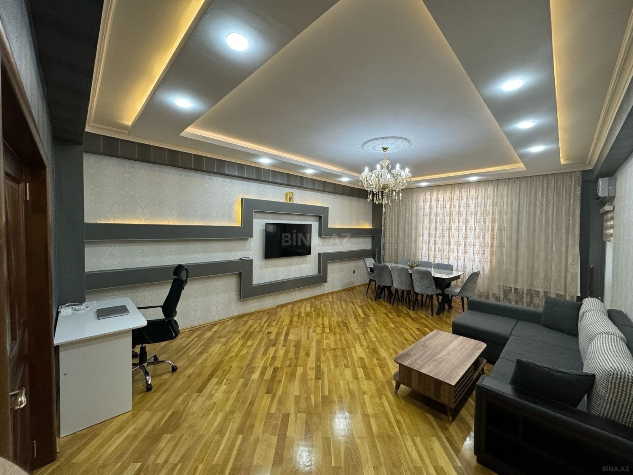 Satılır 3 otaqlı mənzil 140 m²