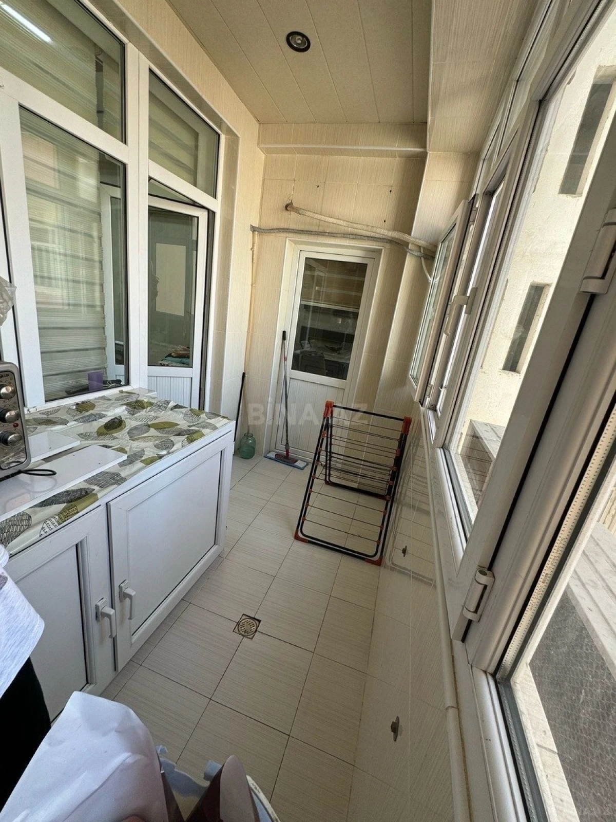 Satılır 3 otaqlı mənzil 140 m²