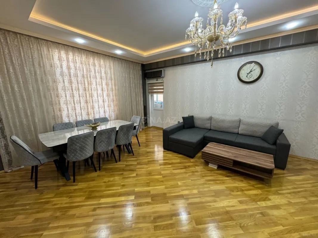 Satılır 3 otaqlı mənzil 140 m²