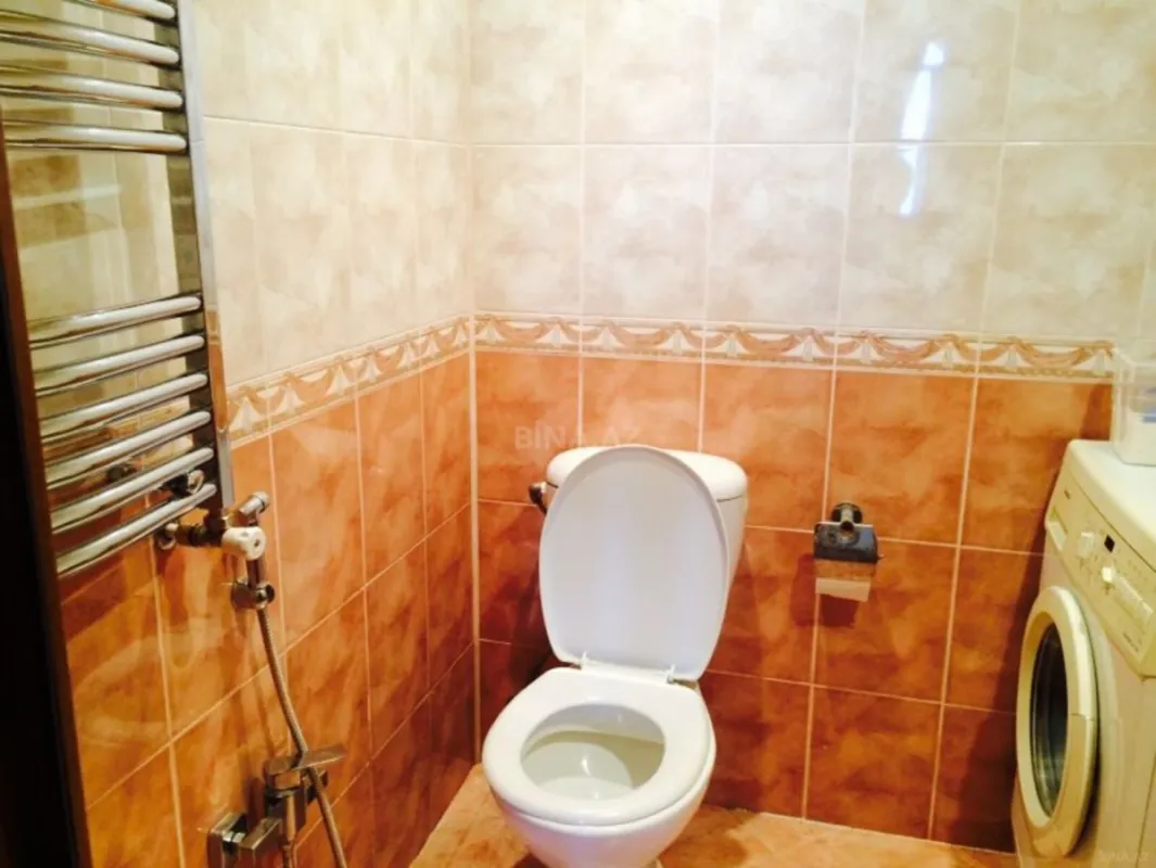 Satılır 3 otaqlı mənzil 159 m²