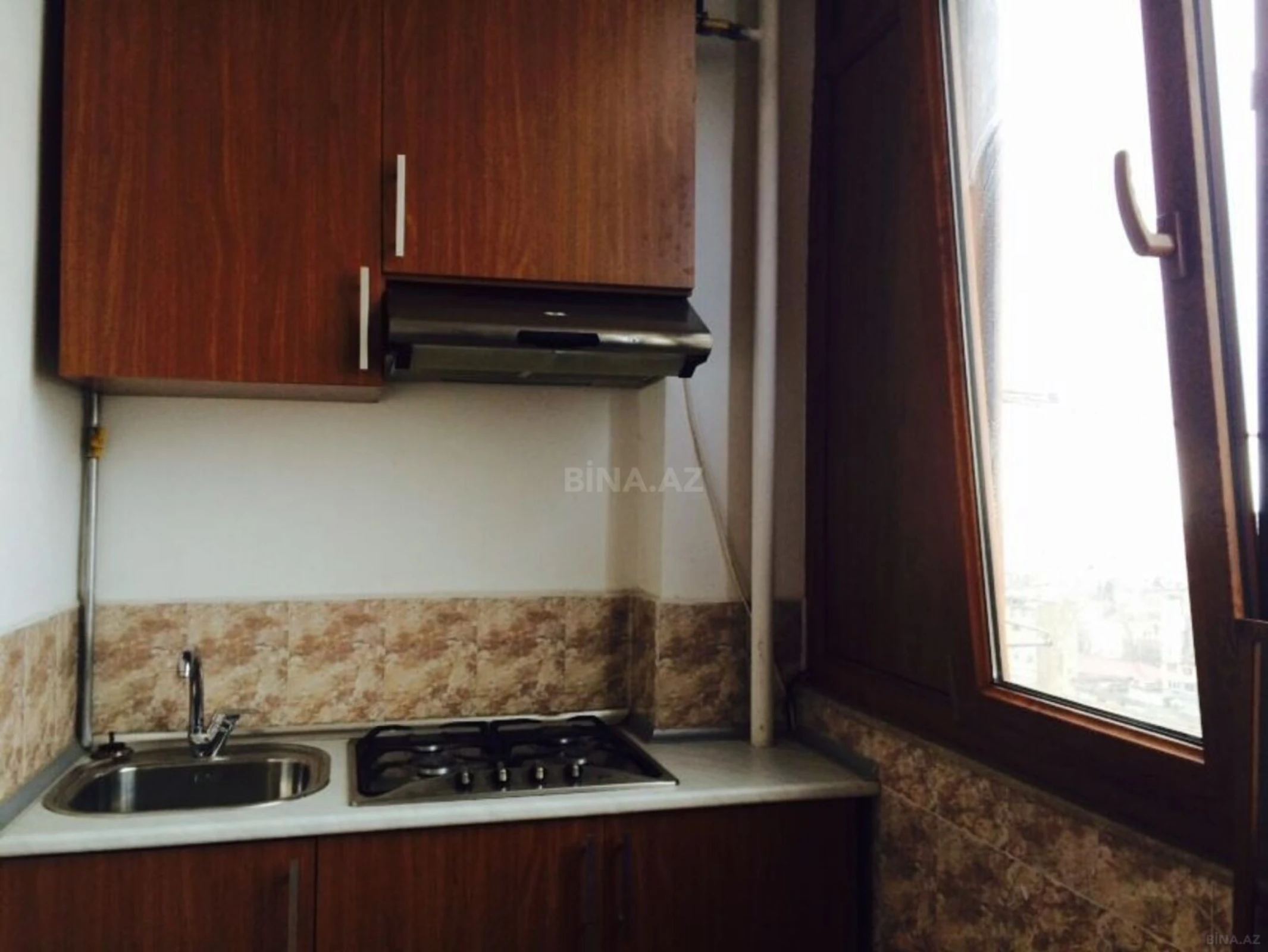 Satılır 3 otaqlı mənzil 159 m²