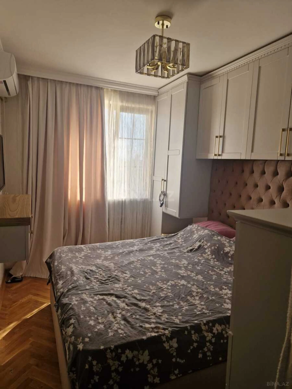 Satılır 4 otaqlı mənzil 90 m²