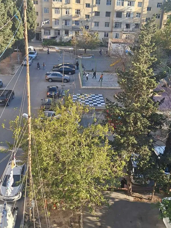 Satılır 4 otaqlı mənzil 90 m²