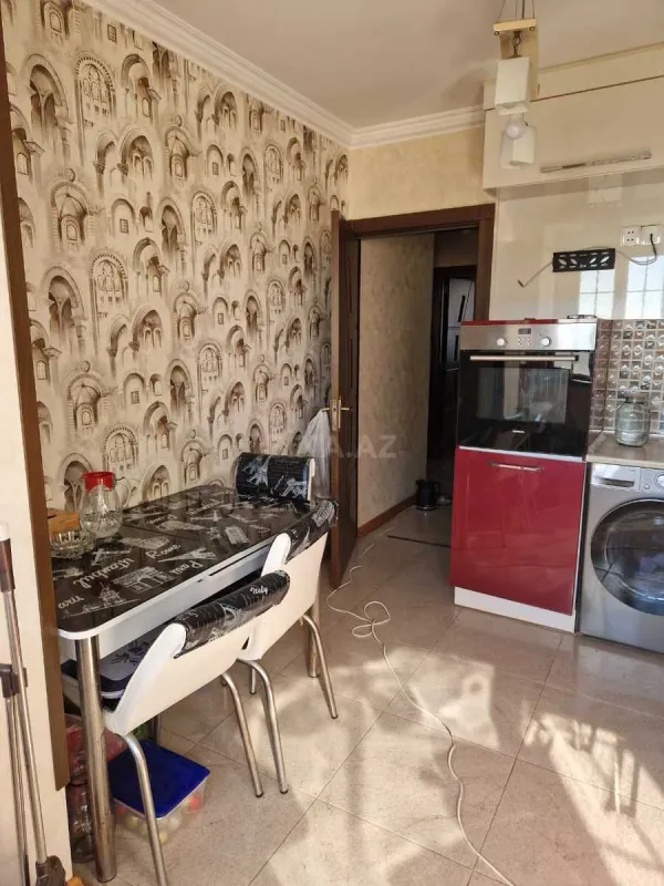 Satılır 4 otaqlı mənzil 90 m²