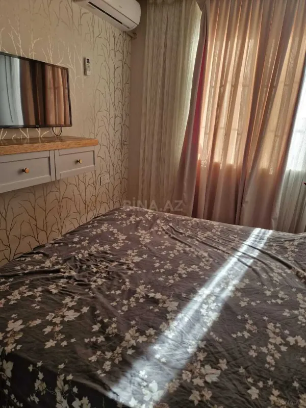 Satılır 4 otaqlı mənzil 90 m²