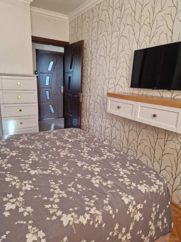 Satılır 4 otaqlı mənzil 90 m²