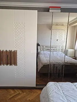 Satılır 4 otaqlı mənzil 90 m²