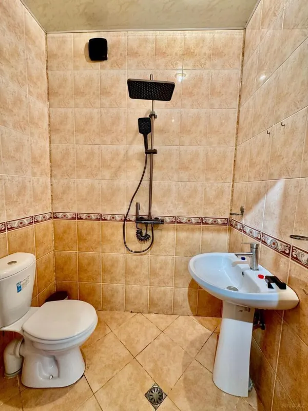 Kirayə verilir 4 otaqlı ofis 120 m²