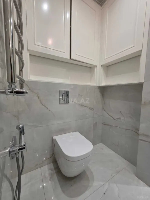 Kirayə verilir 3 otaqlı mənzil 140 m²